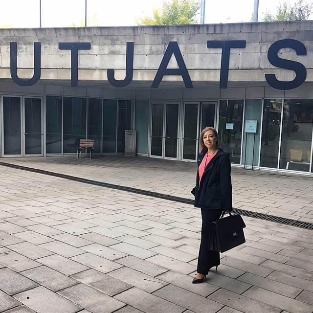 Su despacho de abogados en Pontevedra y Madrid